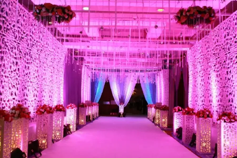 تزیین ورودی تالار عروسی