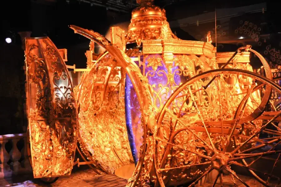 تزیین ورودی تالار عروسی