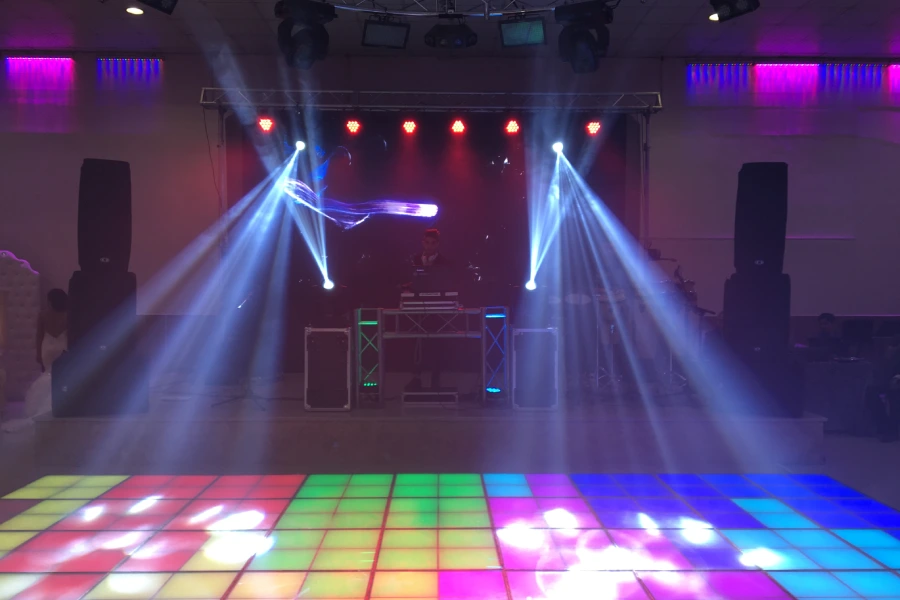 تجهیزات نورپردازی تالار پذیرایی